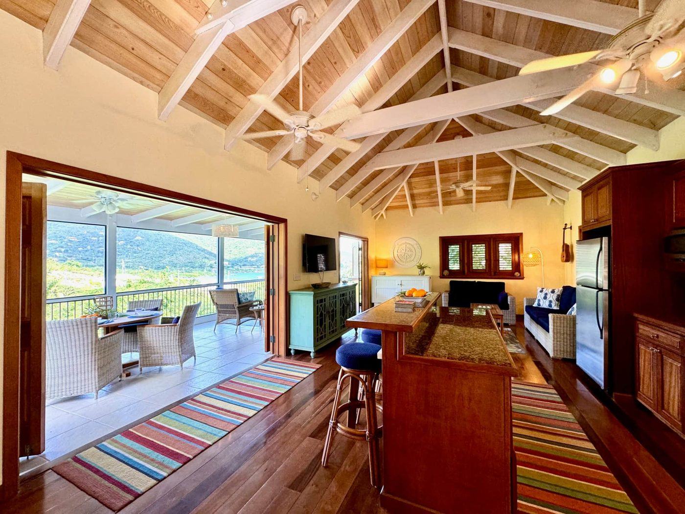 Bungalow Blue — photo 3
