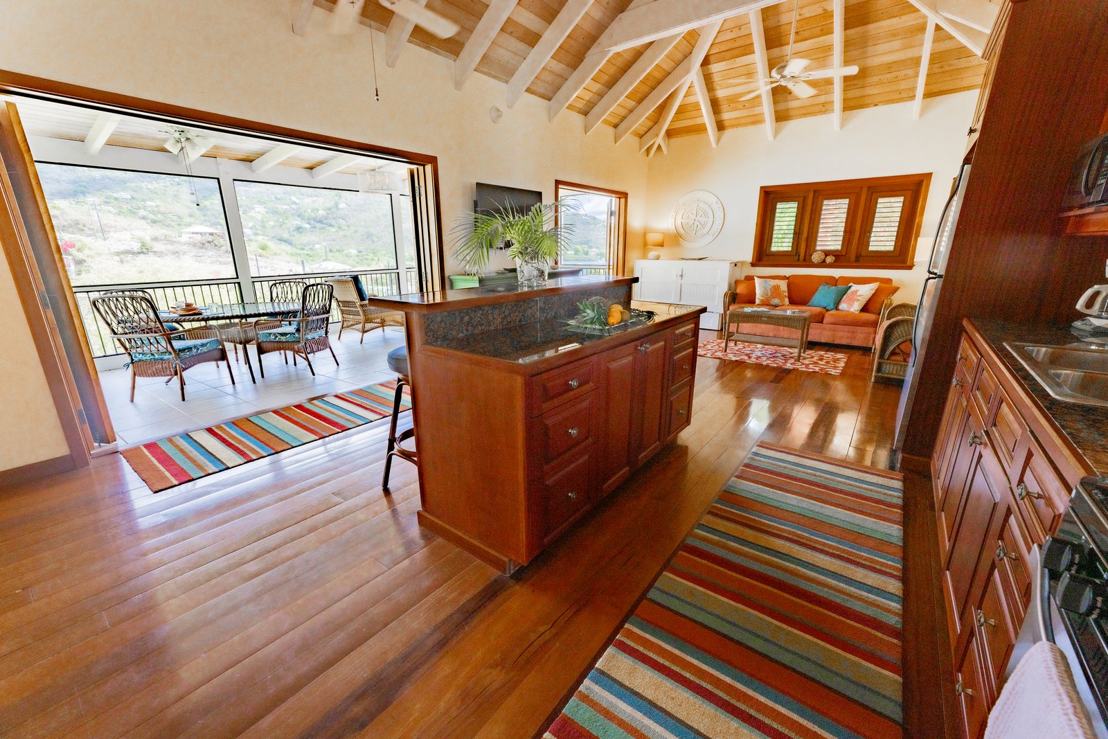 Bungalow Blue — photo 9