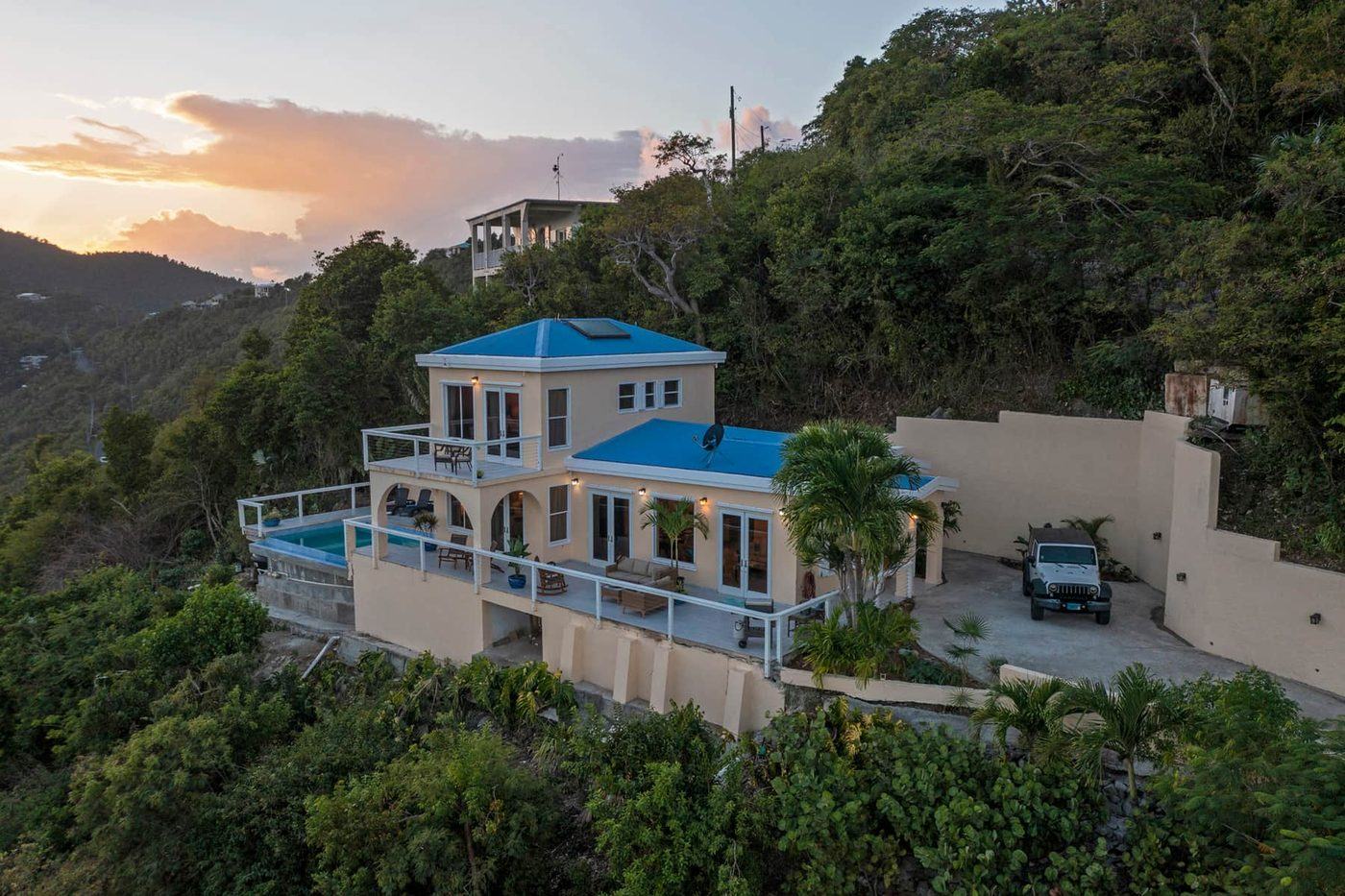 Caribbean Jewels — photo 2