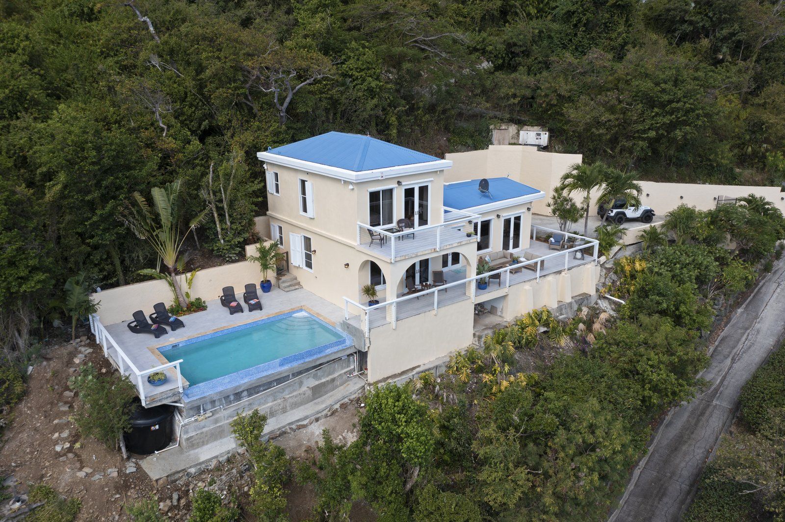 Caribbean Jewels — photo 24