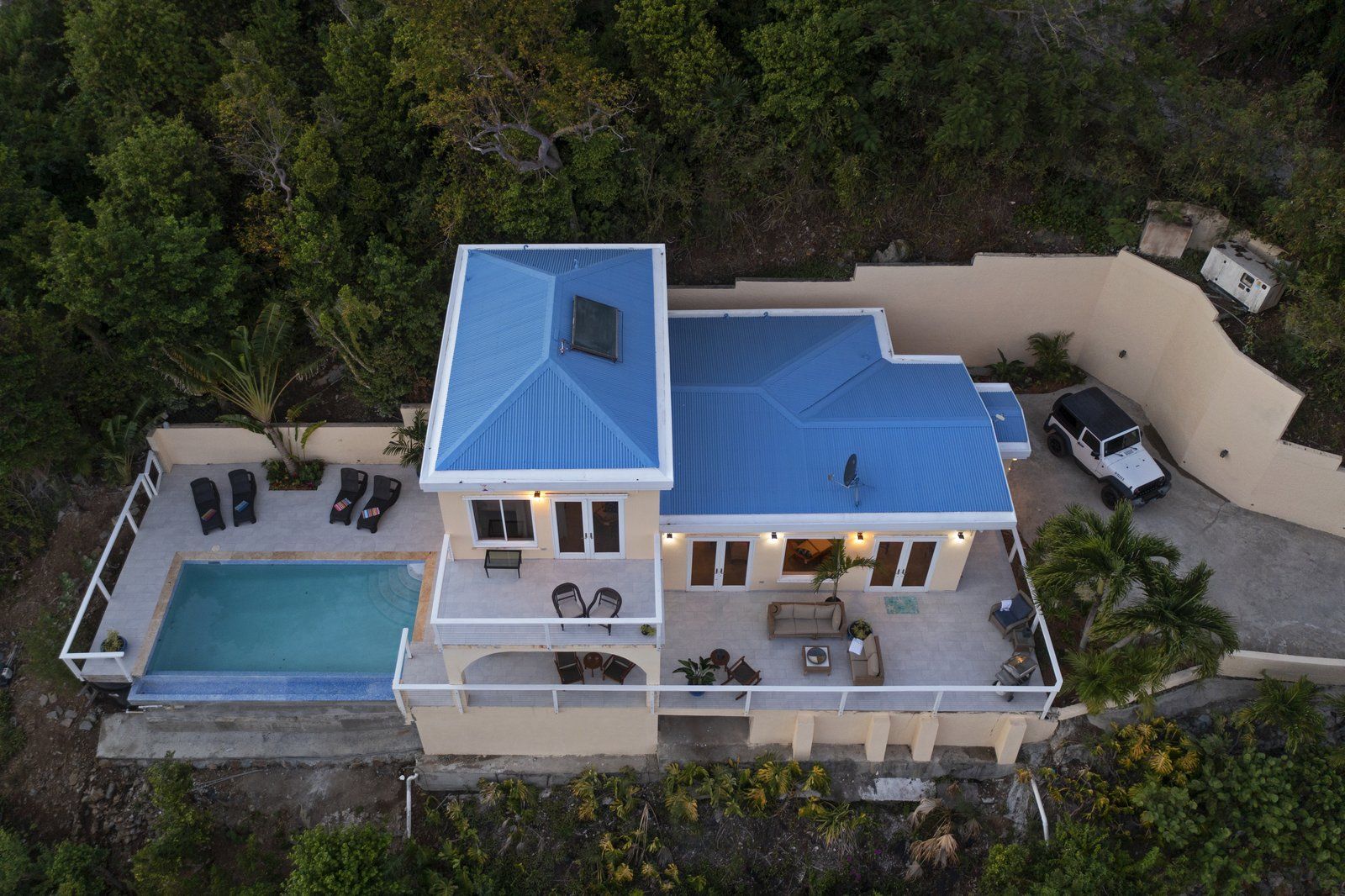 Caribbean Jewels — photo 25
