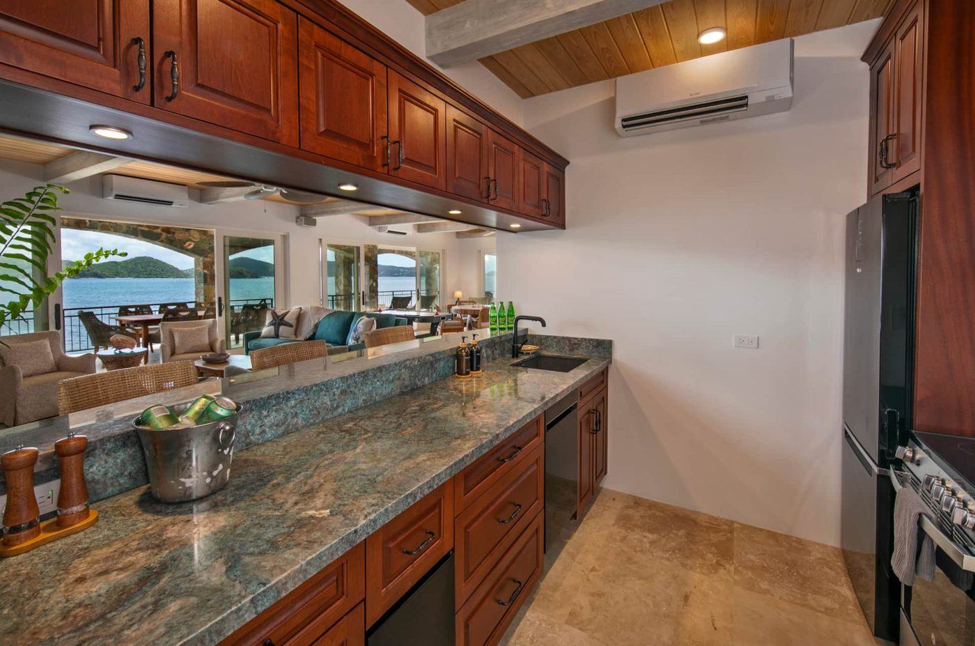 Coral Point — photo 14