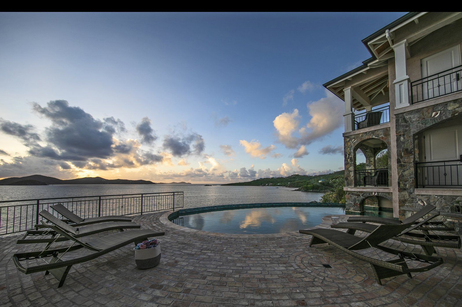 Coral Point — photo 25