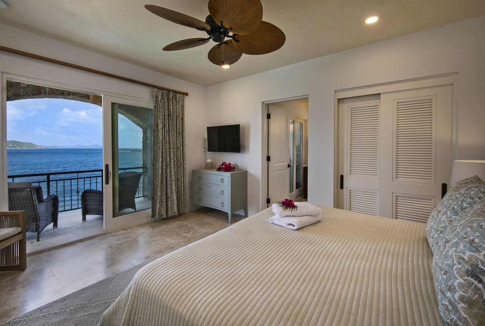 Coral Point — photo 30