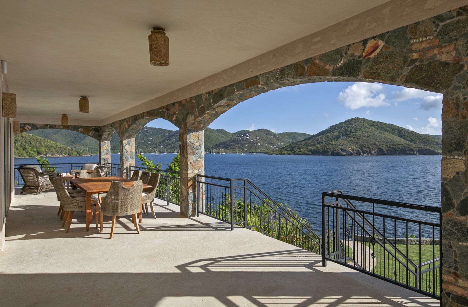 Coral Point — photo 37